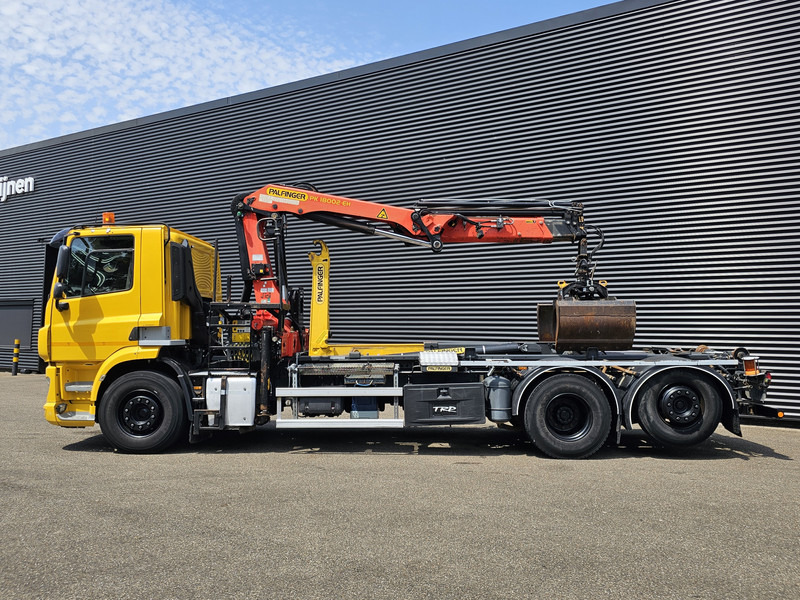 DAF CF 330 6x2-4 / PALFINGER CRANE + HOOKLIFT - Hákový nosič kontejnerů, Auto s hydraulickou rukou: obrázek 3 DAF CF 330 6x2-4 / PALFINGER CRANE + HOOKLIFT - Hákový nosič kontejnerů, Auto s hydraulickou rukou: obrázek 3