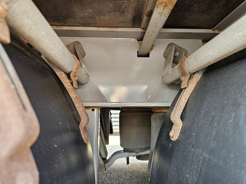 Přívěs plato/ Valník Fynkar K324T / 3 AXLE / TWIST-LOCKS / 2 X LIFT AXLE: obrázek 15