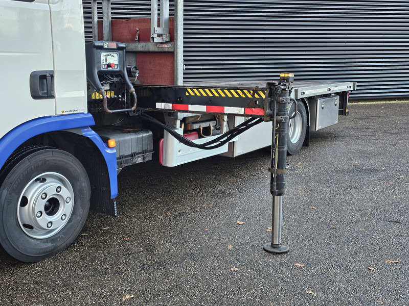 MAN TGL 12.220 / HIAB CRANE / MACHINE TRANSPORT - Auto s hydraulickou rukou: obrázek 4 MAN TGL 12.220 / HIAB CRANE / MACHINE TRANSPORT - Auto s hydraulickou rukou: obrázek 4