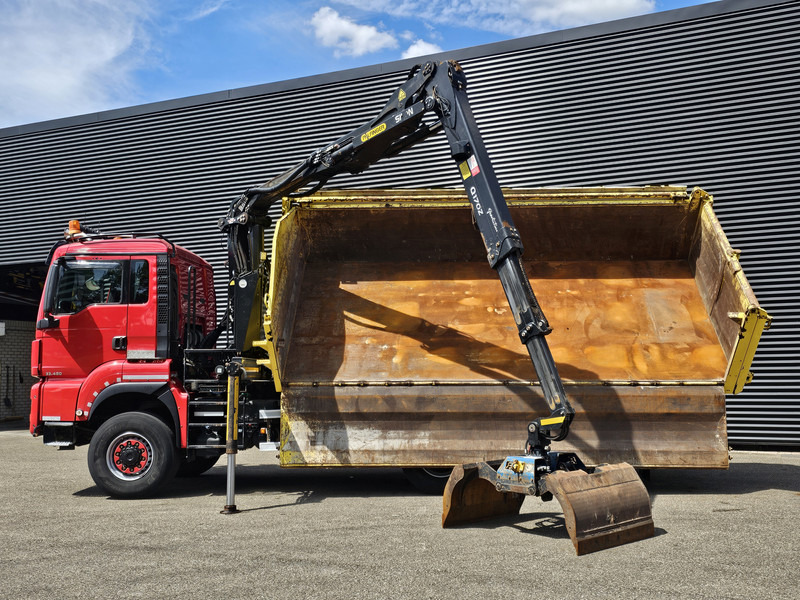 MAN TGS 33.480 6x6 / PALFINGER Z CRANE / 2 SIDE TIPPER - Sklápěč, Auto s hydraulickou rukou: obrázek 2 MAN TGS 33.480 6x6 / PALFINGER Z CRANE / 2 SIDE TIPPER - Sklápěč, Auto s hydraulickou rukou: obrázek 2