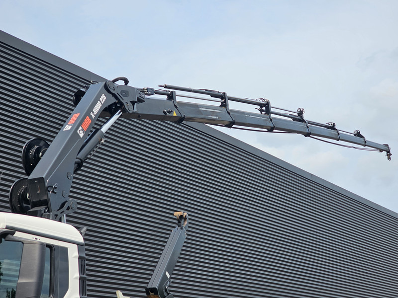 MAN TGS 35.470 8X4 BB / HIAB CRANE + HOOKLIFT - Hákový nosič kontejnerů, Auto s hydraulickou rukou: obrázek 2 MAN TGS 35.470 8X4 BB / HIAB CRANE + HOOKLIFT - Hákový nosič kontejnerů, Auto s hydraulickou rukou: obrázek 2