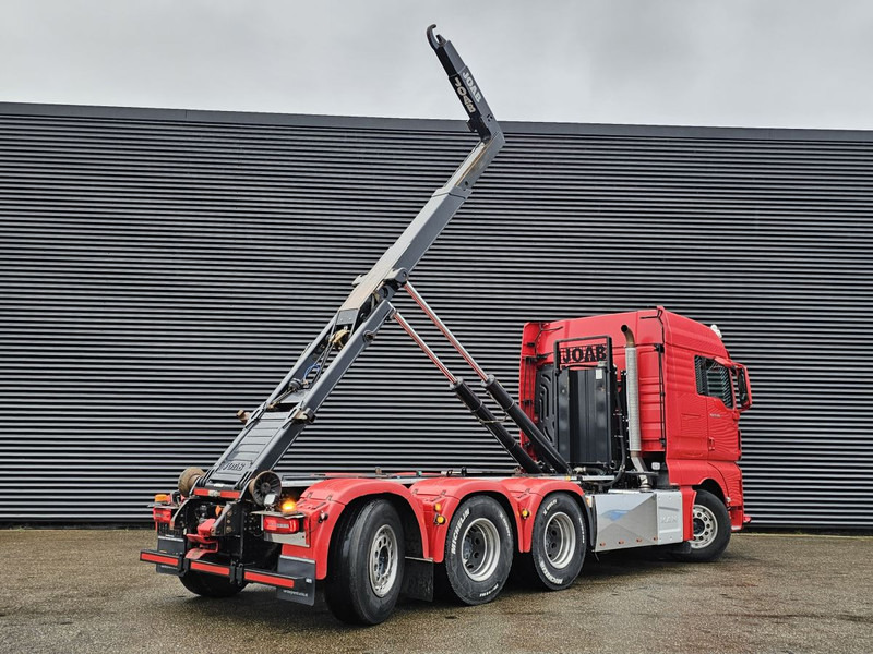 MAN TGX 35.500 / 8x4-4 / ABROLL-KIPPER / HOOKLIFT - Hákový nosič kontejnerů: obrázek 4 MAN TGX 35.500 / 8x4-4 / ABROLL-KIPPER / HOOKLIFT - Hákový nosič kontejnerů: obrázek 4