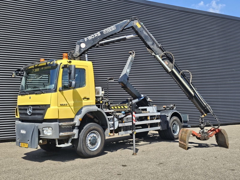Mercedes-Benz AXOR 1823 4X4 / FASSI CRANE + HOOKLIFT / SPRING SUSPENSION - Hákový nosič kontejnerů, Auto s hydraulickou rukou: obrázek 3 Mercedes-Benz AXOR 1823 4X4 / FASSI CRANE + HOOKLIFT / SPRING SUSPENSION - Hákový nosič kontejnerů, Auto s hydraulickou rukou: obrázek 3