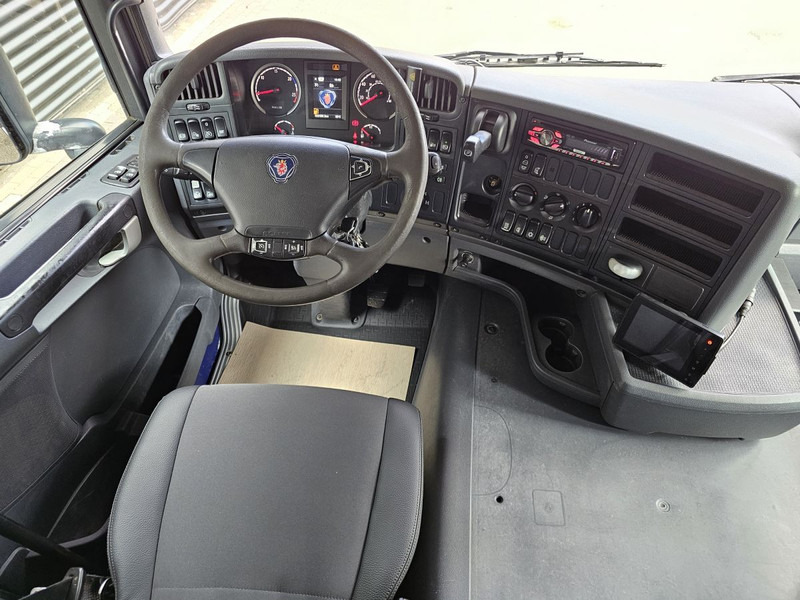 Nákladní automobil valníkový/ Plošinový, Auto s hydraulickou rukou Scania G440 / RETARDER / 8x4 / PALFINGER-EPSILON CRANE: obrázek 14 Nákladní automobil valníkový/ Plošinový, Auto s hydraulickou rukou Scania G440 / RETARDER / 8x4 / PALFINGER-EPSILON CRANE: obrázek 14