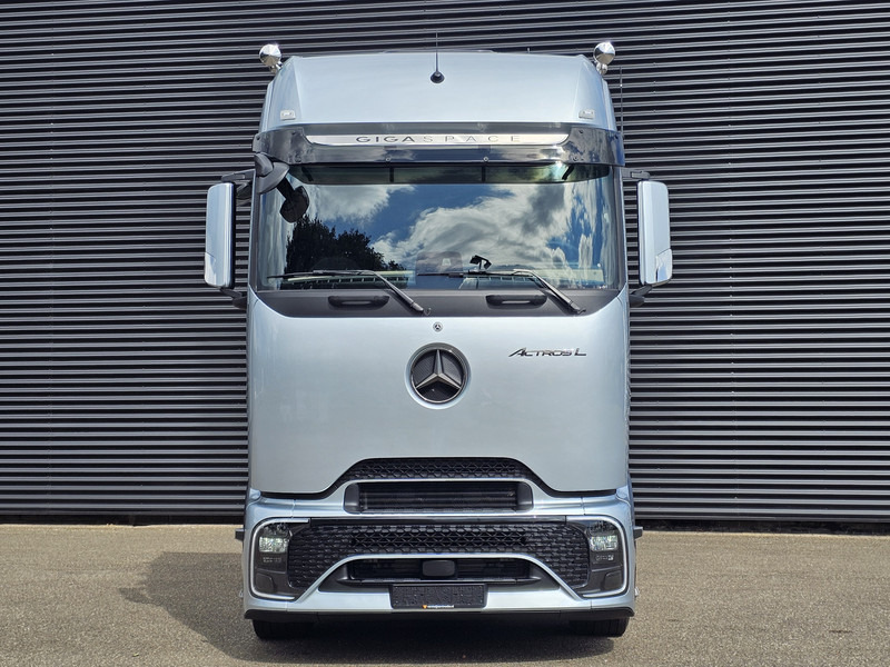 Mercedes-Benz ACTROS 2548 6X2/4 / PTO / GIGASPACE - Tahač: obrázek 4 Mercedes-Benz ACTROS 2548 6X2/4 / PTO / GIGASPACE - Tahač: obrázek 4