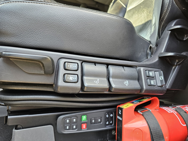 Tahač Scania R580 / V8 6X2 / RETARDER / FULL AIR: obrázek 15