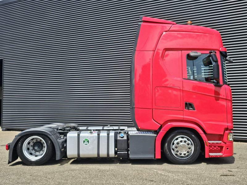 Scania S500 4x2 / LOWDECK / MEGA / PARKING COOLER / RETARDER - Tahač: obrázek 4 Scania S500 4x2 / LOWDECK / MEGA / PARKING COOLER / RETARDER - Tahač: obrázek 4