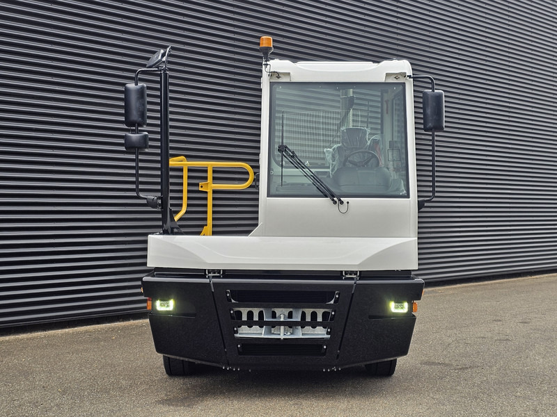Terberg YT193 / TERMINAL / RANGEERTREKKER / !!NEW!! - Terminálový traktor: obrázek 4 Terberg YT193 / TERMINAL / RANGEERTREKKER / !!NEW!! - Terminálový traktor: obrázek 4