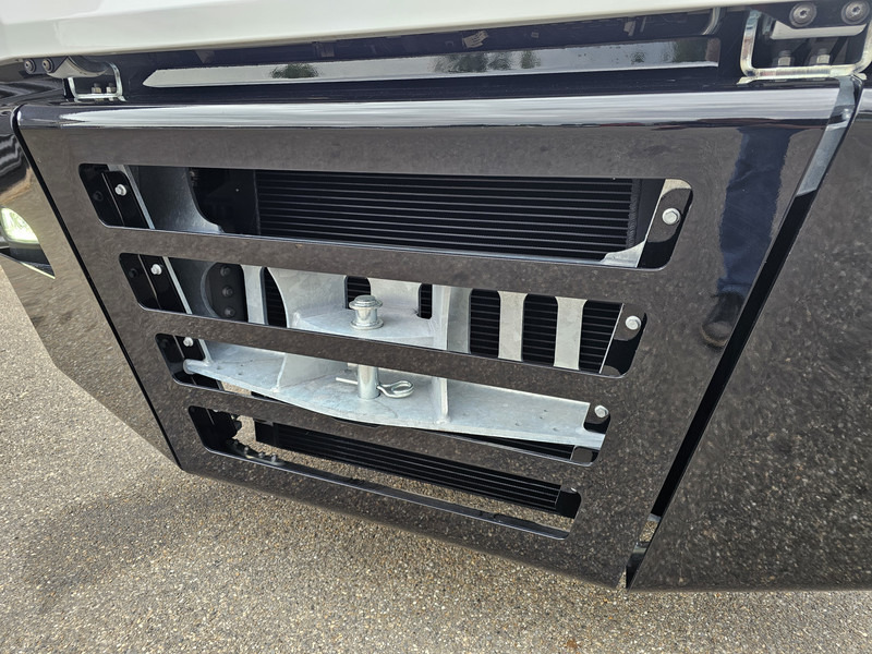 Terberg YT193 / TERMINAL / RANGEERTREKKER / !!NEW!! - Terminálový traktor: obrázek 5 Terberg YT193 / TERMINAL / RANGEERTREKKER / !!NEW!! - Terminálový traktor: obrázek 5