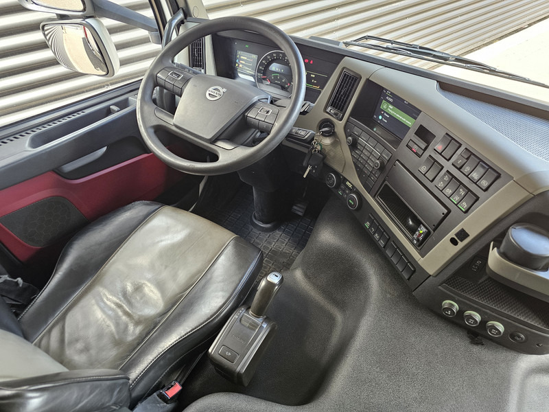 Nákladní automobil valníkový/ Plošinový, Auto s hydraulickou rukou Volvo FM 330 4x2 / EFFER 12.5 t/m CRANE / KRAN: obrázek 17