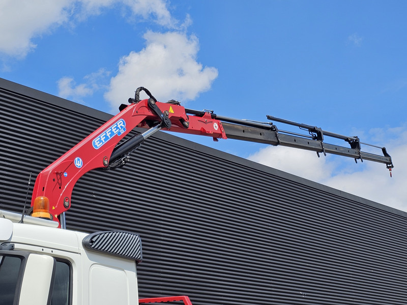 Volvo FM 330 4x2 / EFFER 12.5 t/m CRANE / KRAN - Nákladní automobil valníkový/ Plošinový, Auto s hydraulickou rukou: obrázek 2 Volvo FM 330 4x2 / EFFER 12.5 t/m CRANE / KRAN - Nákladní automobil valníkový/ Plošinový, Auto s hydraulickou rukou: obrázek 2