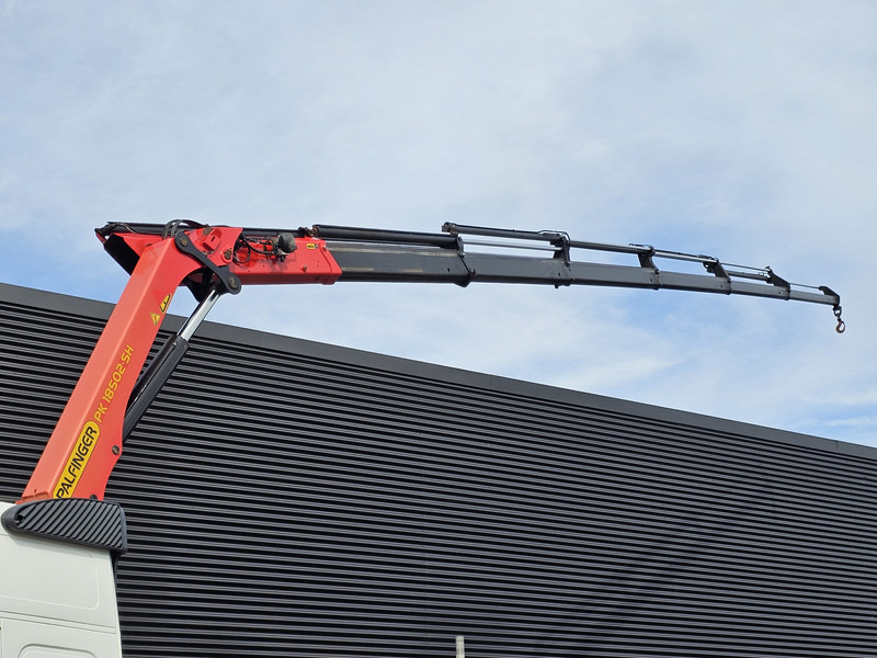 Volvo FM420 4x2 / PALFINGER 18502 - 17 mtr / CRANE / KRAN - Auto s hydraulickou rukou: obrázek 4 Volvo FM420 4x2 / PALFINGER 18502 - 17 mtr / CRANE / KRAN - Auto s hydraulickou rukou: obrázek 4