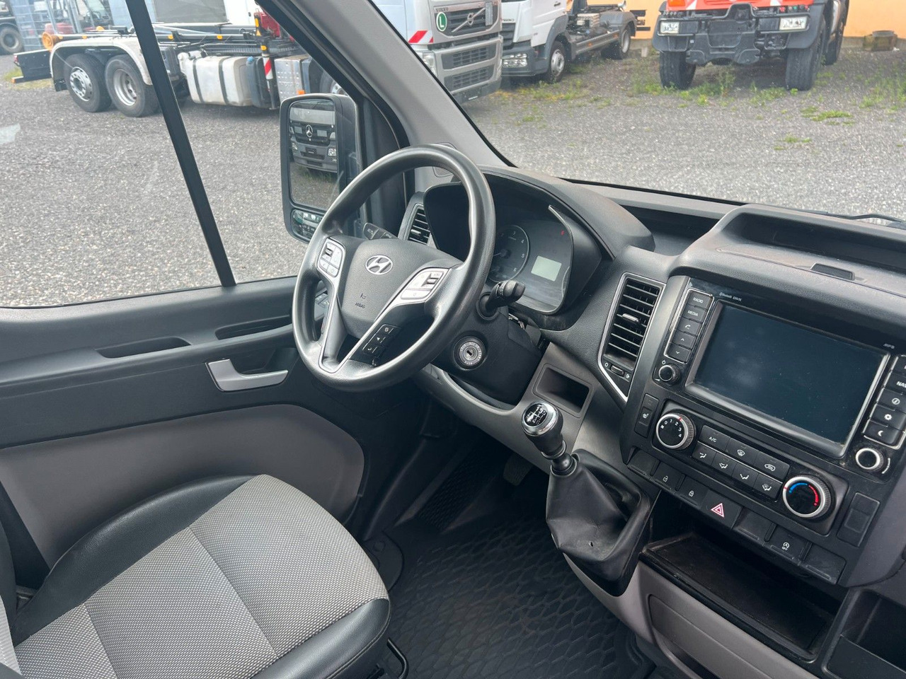 Hyundai H350 Kasten Kasten L3H2 Profi Kurz / Hoch - Furgon: obrázek 5 Hyundai H350 Kasten Kasten L3H2 Profi Kurz / Hoch - Furgon: obrázek 5