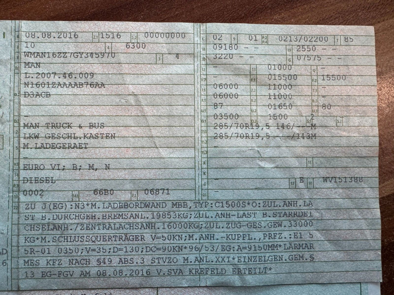 MAN 15.290 4X2 Koffer mit Hebebühne AHK - Skříňový nákladní auto: obrázek 2 MAN 15.290 4X2 Koffer mit Hebebühne AHK - Skříňový nákladní auto: obrázek 2