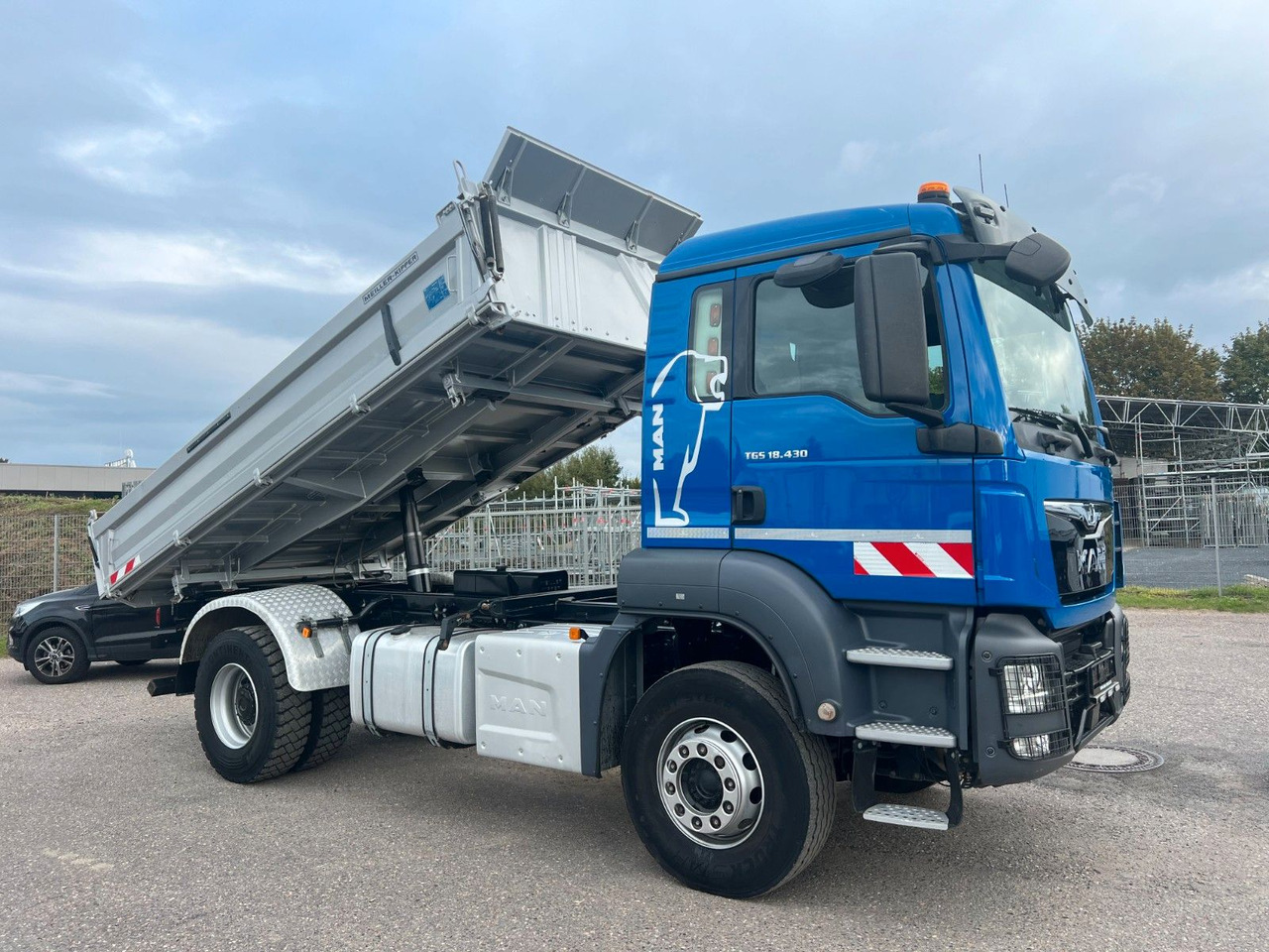 MAN 18.430 4X2 Meiller 3. Seitenkipper Top Zustand leasing MAN 18.430 4X2 Meiller 3. Seitenkipper Top Zustand: obrázek 17 MAN 18.430 4X2 Meiller 3. Seitenkipper Top Zustand leasing MAN 18.430 4X2 Meiller 3. Seitenkipper Top Zustand: obrázek 17