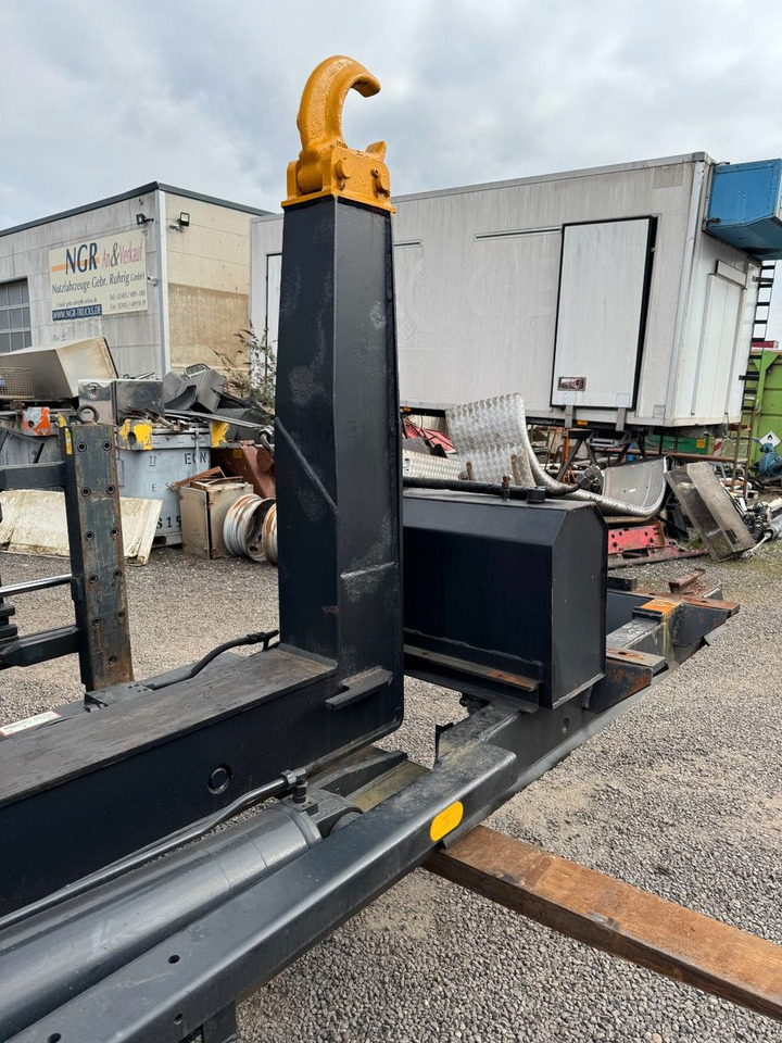 Marell Abrollkipperaufbau 3 Achser - Hákový nosič kontejnerů: obrázek 1 Marell Abrollkipperaufbau 3 Achser - Hákový nosič kontejnerů: obrázek 1