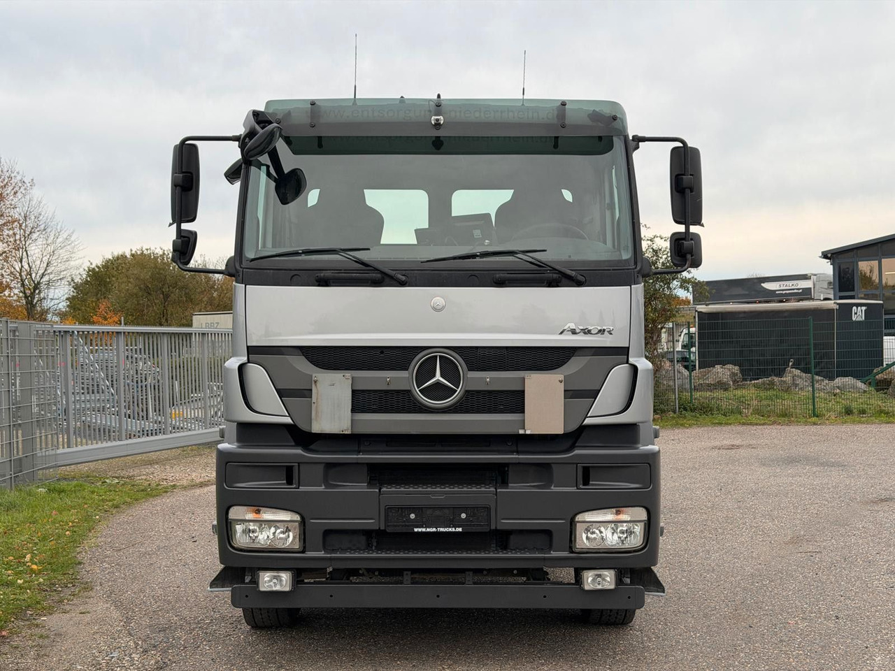Mercedes-Benz 2540 L 6x2 Palfinger T20 mit hydr. Containerverr - Hákový nosič kontejnerů: obrázek 5 Mercedes-Benz 2540 L 6x2 Palfinger T20 mit hydr. Containerverr - Hákový nosič kontejnerů: obrázek 5