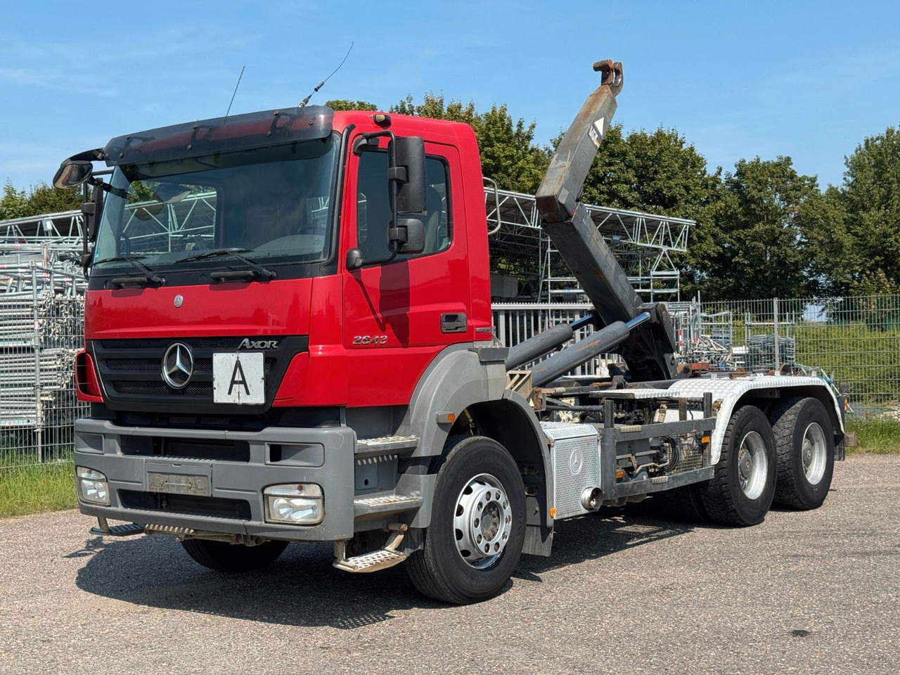 Mercedes-Benz 2643 6x4 VDL hydr. Federstütze | Klima | 6,5m - Hákový nosič kontejnerů: obrázek 1 Mercedes-Benz 2643 6x4 VDL hydr. Federstütze | Klima | 6,5m - Hákový nosič kontejnerů: obrázek 1