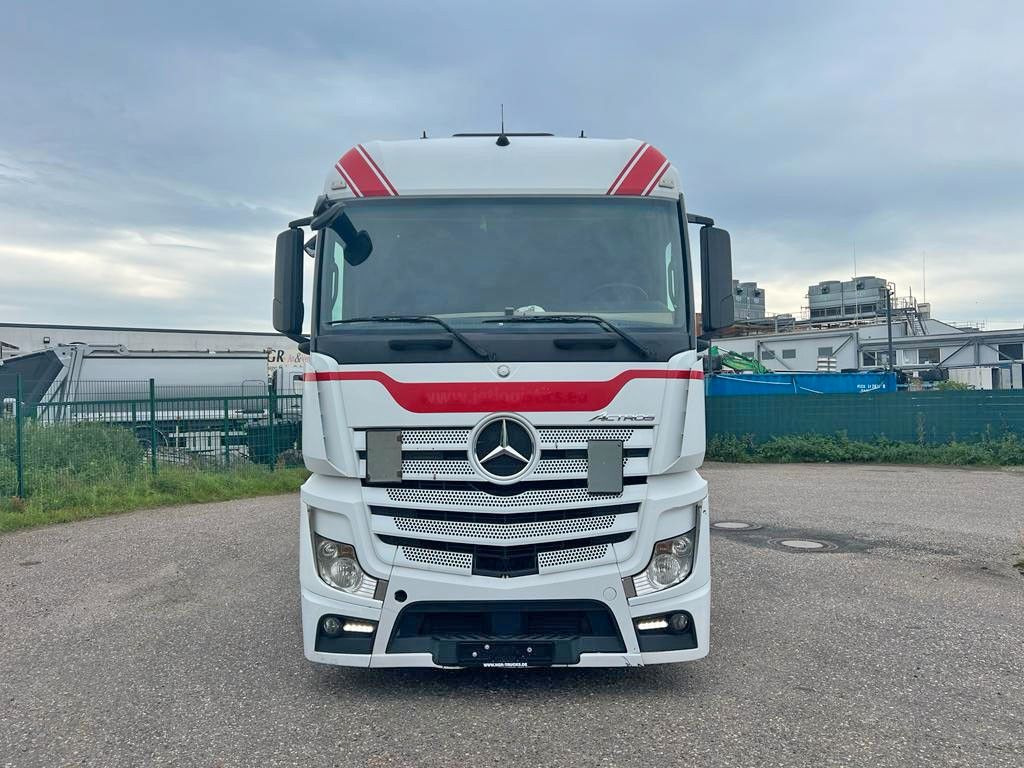 Mercedes-Benz 1842 4X2 mit Höhenverstellbarer Sattelkuppung - Tahač: obrázek 4 Mercedes-Benz 1842 4X2 mit Höhenverstellbarer Sattelkuppung - Tahač: obrázek 4