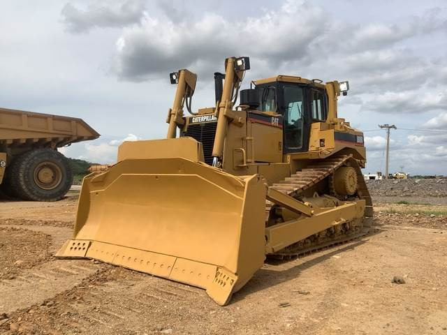 CAT D8R - Buldozer: obrázek 1 CAT D8R - Buldozer: obrázek 1