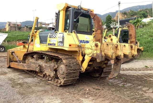 Komatsu D85EX-15 - Buldozer: obrázek 2 Komatsu D85EX-15 - Buldozer: obrázek 2