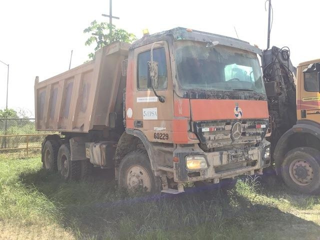 Mercedes-Benz ACTROS 3341 - Sklápěč: obrázek 4 Mercedes-Benz ACTROS 3341 - Sklápěč: obrázek 4