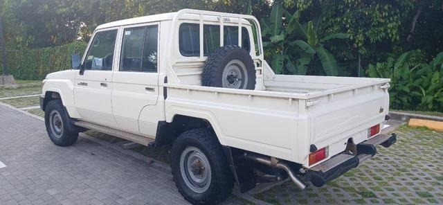 Toyota Land Cruiser HZJ79L - Pick-up: obrázek 2 Toyota Land Cruiser HZJ79L - Pick-up: obrázek 2