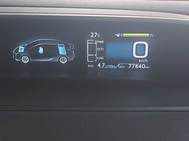 Toyota Prius Hybrid - Osobní auto: obrázek 5 Toyota Prius Hybrid - Osobní auto: obrázek 5