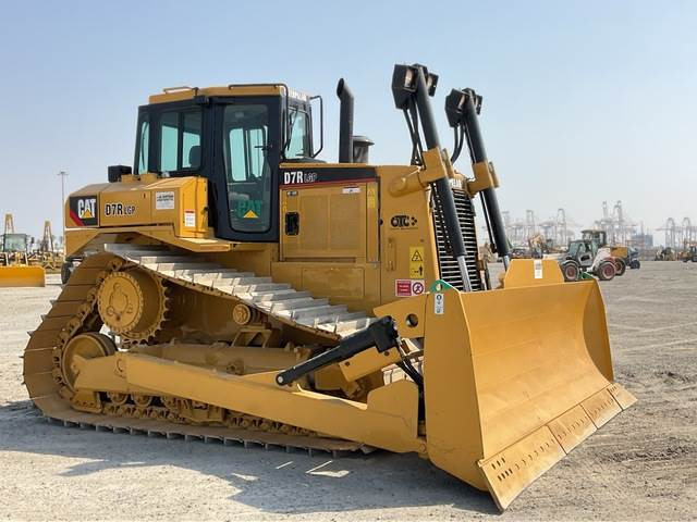 CAT D7R LGP Series II - Buldozer: obrázek 4 CAT D7R LGP Series II - Buldozer: obrázek 4
