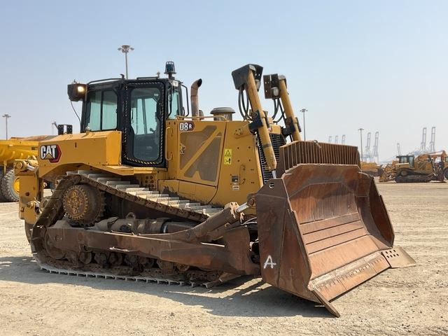 CAT D8R - Buldozer: obrázek 4 CAT D8R - Buldozer: obrázek 4