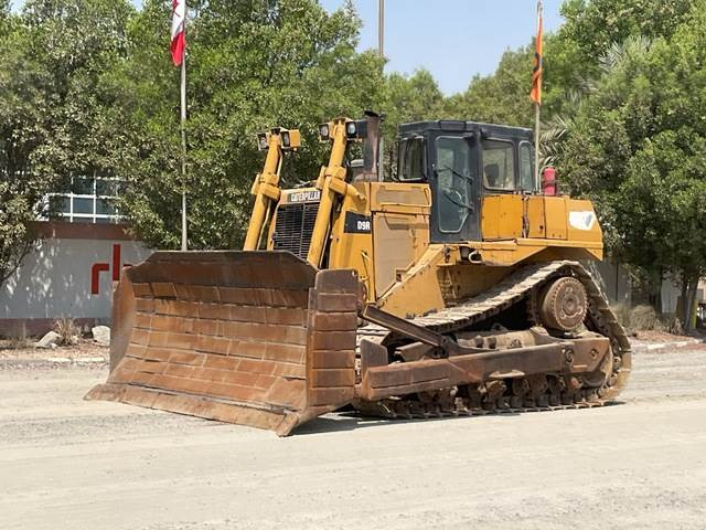CAT D9R - Buldozer: obrázek 1 CAT D9R - Buldozer: obrázek 1