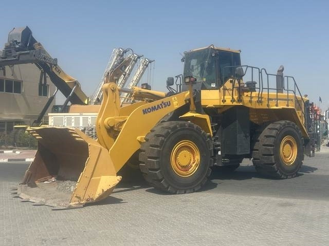 Komatsu WA600-6R - Kolový nakladač: obrázek 1 Komatsu WA600-6R - Kolový nakladač: obrázek 1