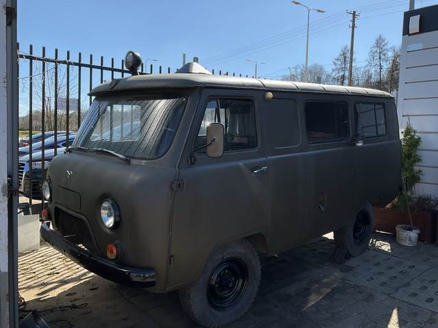 UAZ 452A3 - Furgon: obrázek 2 UAZ 452A3 - Furgon: obrázek 2