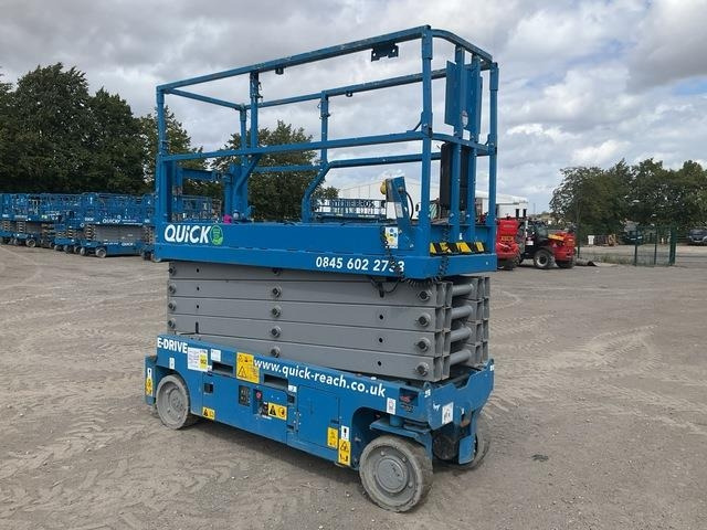 Genie GS3232 - Nůžková plošina: obrázek 4 Genie GS3232 - Nůžková plošina: obrázek 4