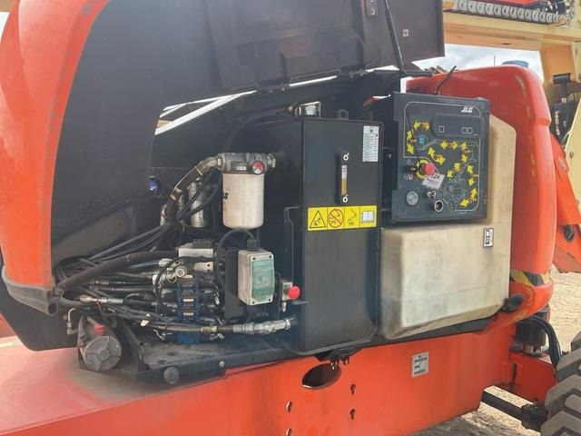 Kloubová plošina JLG 600AJ: obrázek 23