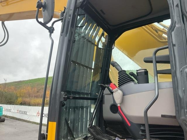 Pásové rýpadlo Komatsu HB365LC-3EO: obrázek 18 Pásové rýpadlo Komatsu HB365LC-3EO: obrázek 18