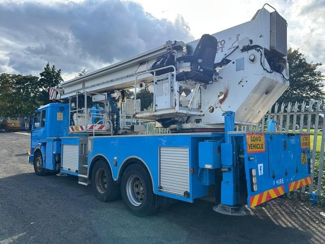 Scania P113ML - Autoplošina: obrázek 2 Scania P113ML - Autoplošina: obrázek 2