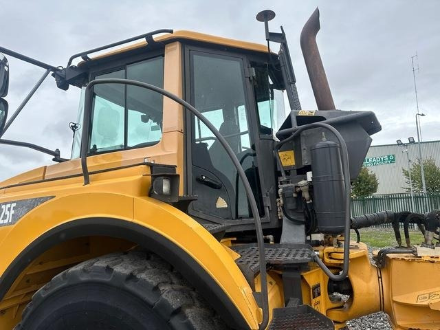Kloubový sklápěč Volvo A25F: obrázek 20