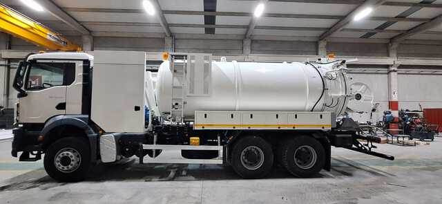 MAN TGS33.400 Jetter - Čistič odpadových jam: obrázek 3 MAN TGS33.400 Jetter - Čistič odpadových jam: obrázek 3
