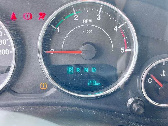 Osobní auto Jeep Wrangler JK Command: obrázek 6
