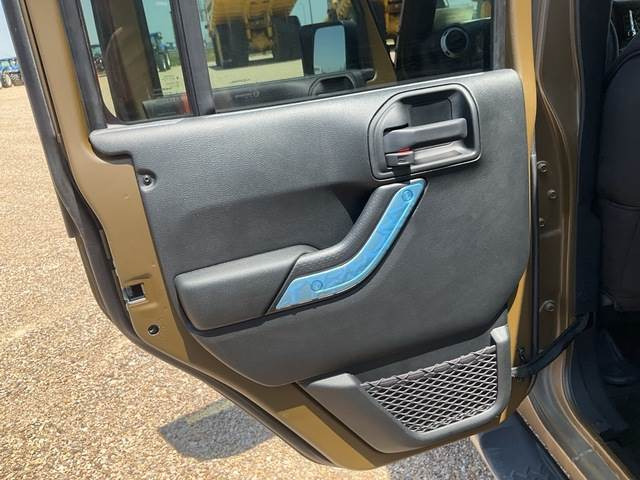 Osobní auto Jeep Wrangler JK Command: obrázek 18
