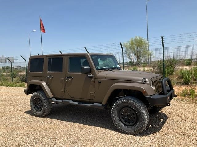 Jeep Wrangler JK Command - Osobní auto: obrázek 4 Jeep Wrangler JK Command - Osobní auto: obrázek 4