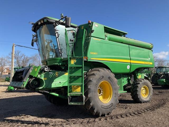 John Deere S690i - Sklízecí mlátička: obrázek 1 John Deere S690i - Sklízecí mlátička: obrázek 1