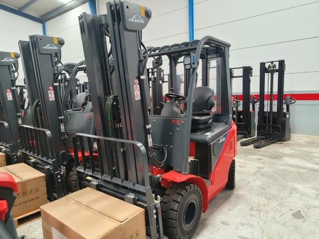 Linde E20 PBHP-01 - Elektrický vysokozdvižný vozík: obrázek 2 Linde E20 PBHP-01 - Elektrický vysokozdvižný vozík: obrázek 2