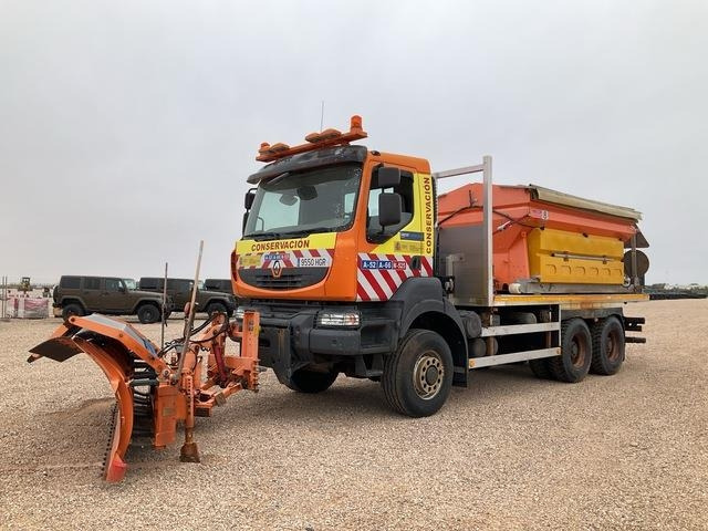 Renault Kerax 430.26 - Vozidlo pro zimní údržbu: obrázek 1 Renault Kerax 430.26 - Vozidlo pro zimní údržbu: obrázek 1