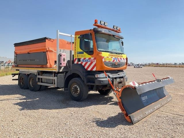 Renault Kerax 430DXI - Vozidlo pro zimní údržbu: obrázek 4 Renault Kerax 430DXI - Vozidlo pro zimní údržbu: obrázek 4