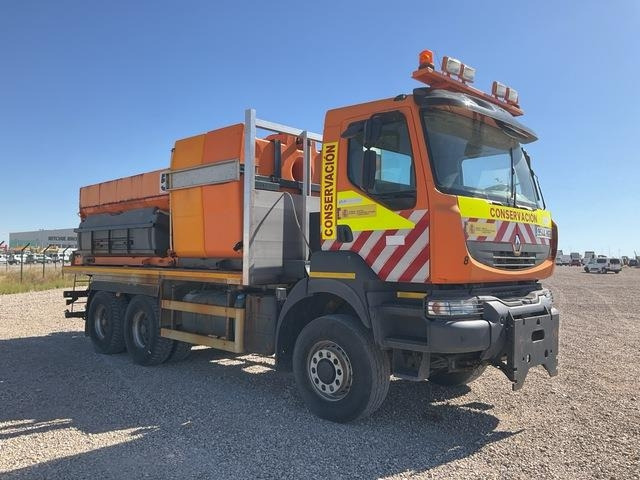 Renault Kerax 430DXI - Vozidlo pro zimní údržbu: obrázek 4 Renault Kerax 430DXI - Vozidlo pro zimní údržbu: obrázek 4
