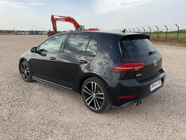 Volkswagen Golf - Osobní auto: obrázek 2 Volkswagen Golf - Osobní auto: obrázek 2