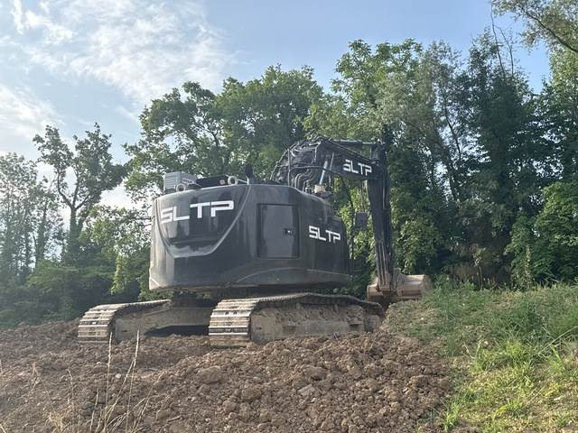 Hitachi ZX225USLC-6 - Pásové rýpadlo: obrázek 4 Hitachi ZX225USLC-6 - Pásové rýpadlo: obrázek 4