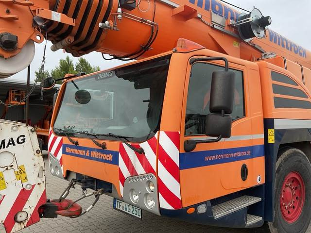 Univerzální autojeřáb Terex Demag AC250-5: obrázek 14